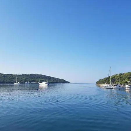 In Near Verudela * Pula
