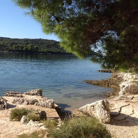 In Near Verudela